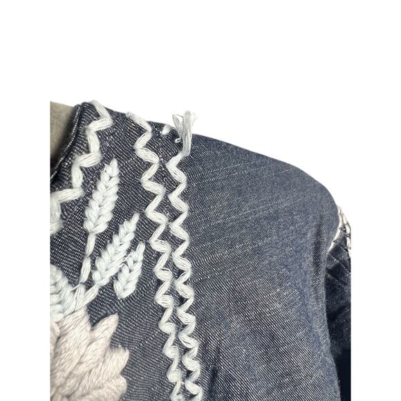 Roller Rabbit Abigail Dress Size Medium Boho Embroidered Blue White Cotton Denim - Picture 7 of 9